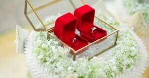 gambar mas kawin cincin didalam box